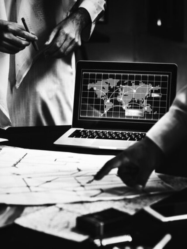 How to Start a Career in Supply Chain Management